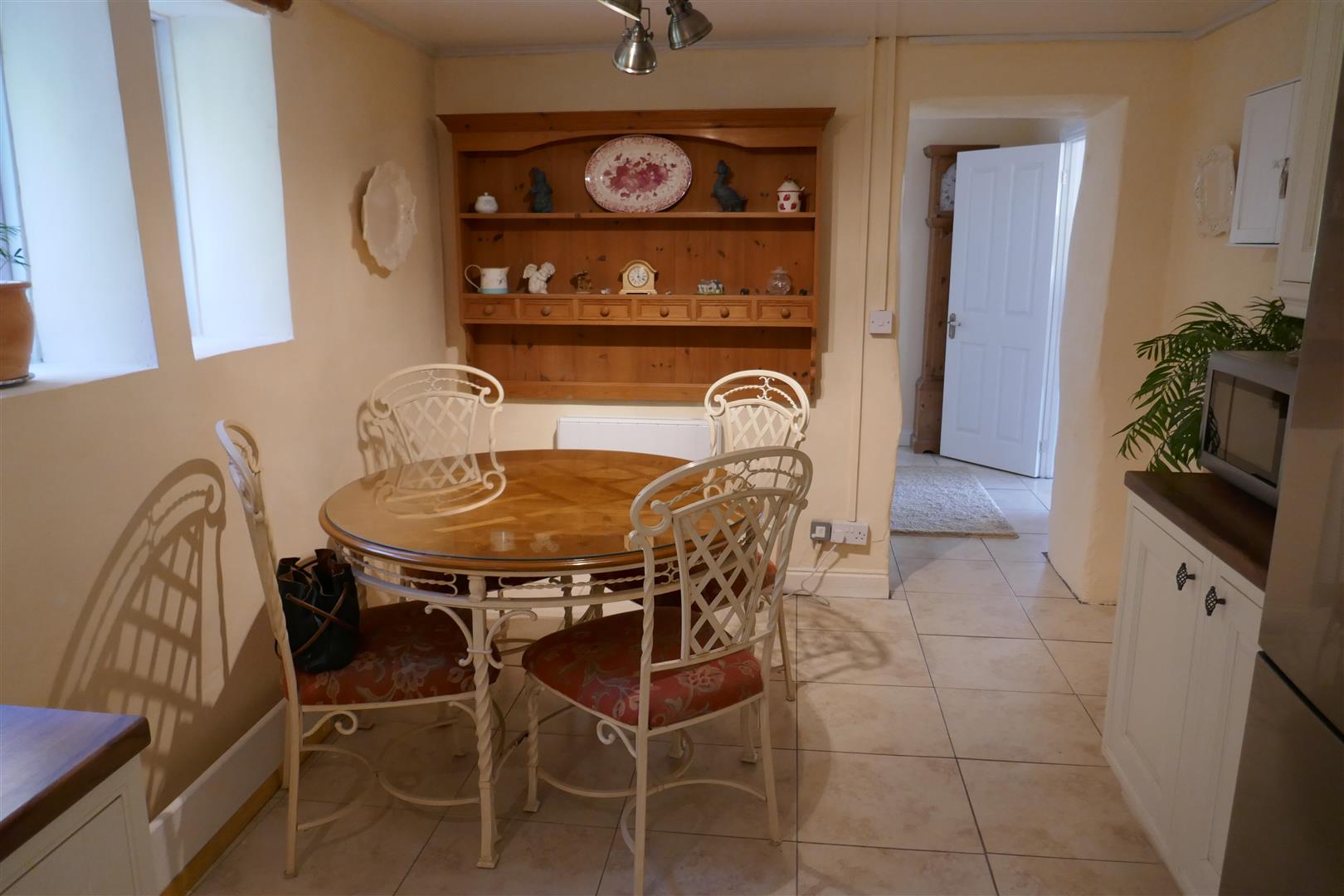 ANOTHER ROOM ASPECT